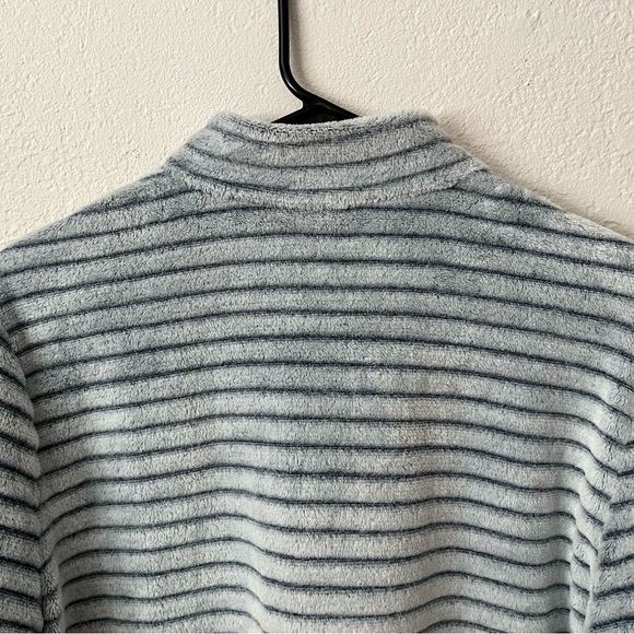 Weekends by Chico’s Cozisoft Ribbed Plush Pullover Shacket Size Large Sweater - Picture 12 of 15